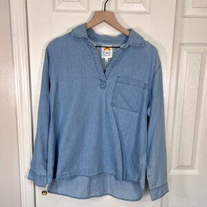 C&C California Chambray Open V Neck Collar Lightweight Denim Top Blue Size L NWT